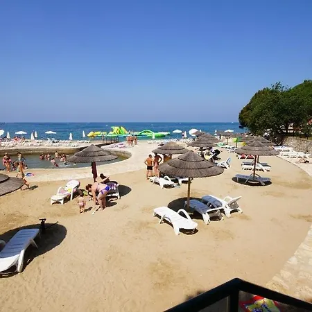 Studio In With Balcony, Air Condition, Wifi Apartament Poreč