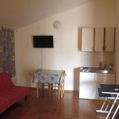 Apartament Studio In With Balcony, Air Condition, Wifi Poreč